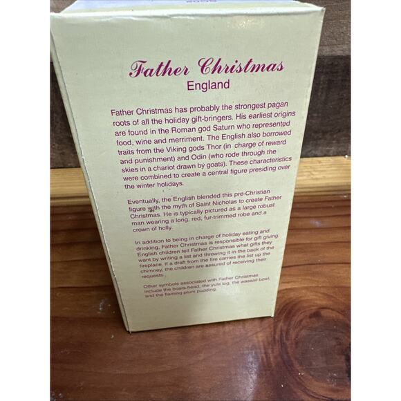 International Santa Claus Collection Father Christmas England Figurine In Box - Picture 7 of 7